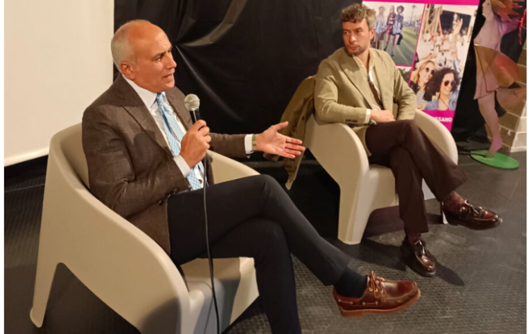 Cosenza, il sindaco incontra i cittadini del centro storico: “avviate soluzioni a diverse problematiche”