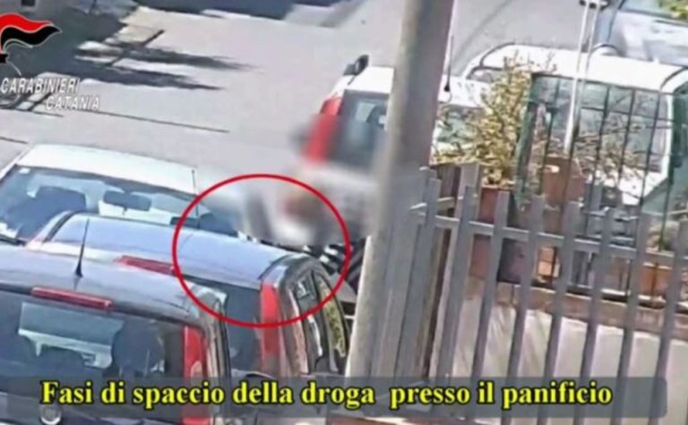 Take away della droga, ordinavano pane ma arrivava cocaina: 9 arresti tra Calabria e Sicilia