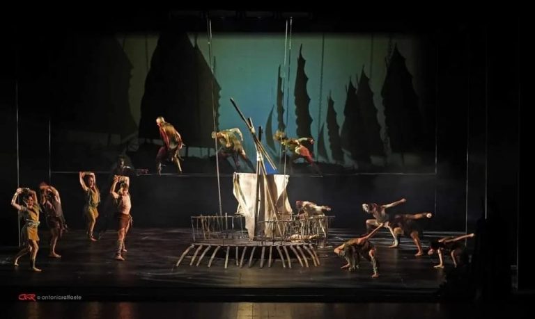 La Divina Commedia ammalia Catanzaro: applausi per un’Opera Musical sorprendente