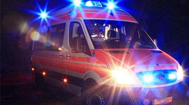 ambulanza-notte-411553.660x368 ambulanza-notte-