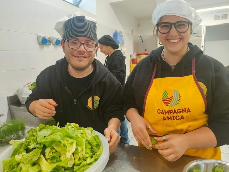Torna a Cosenza ‘Tutti a lavoro’: il progetto di inclusione all’Agrimercato Campagna Amica