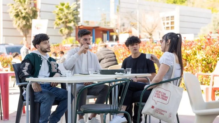 studenti_bar_centro_residenziale_servizi