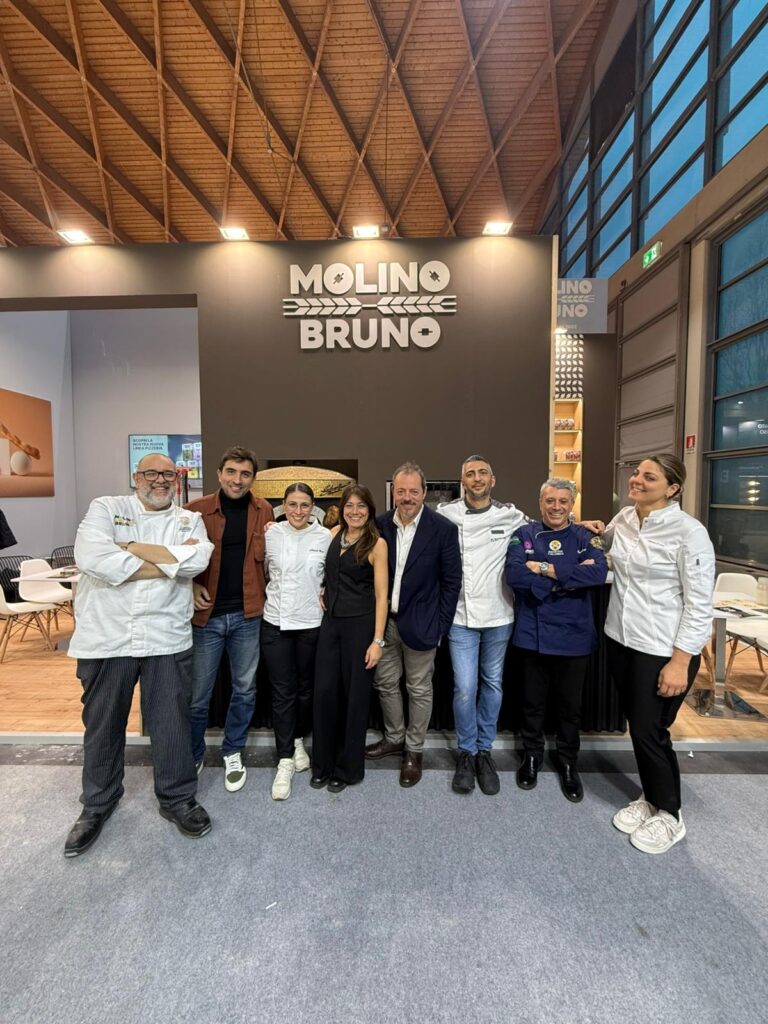 Eccellenze di Calabria al Sigep: gli chef calabresi Federica Di Lieto e Lorenzo Fortuna deliziano i palati con i loro cooking show