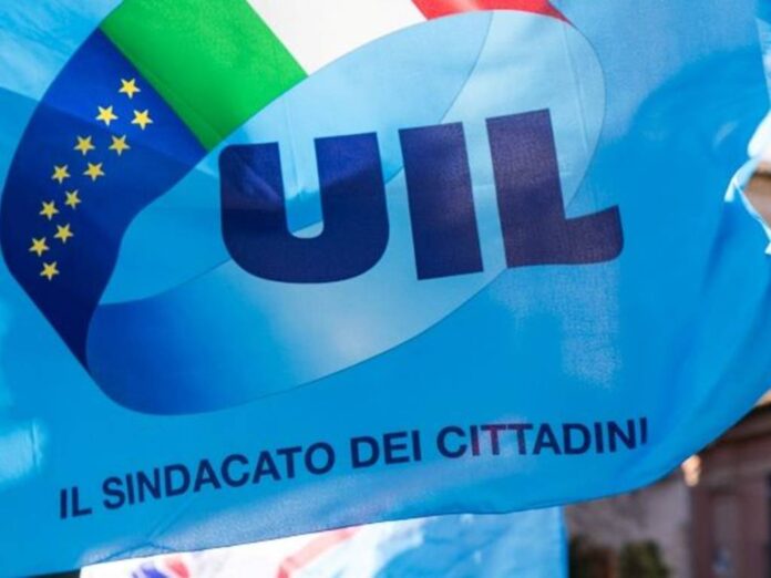 Bandiera uil 625414.large