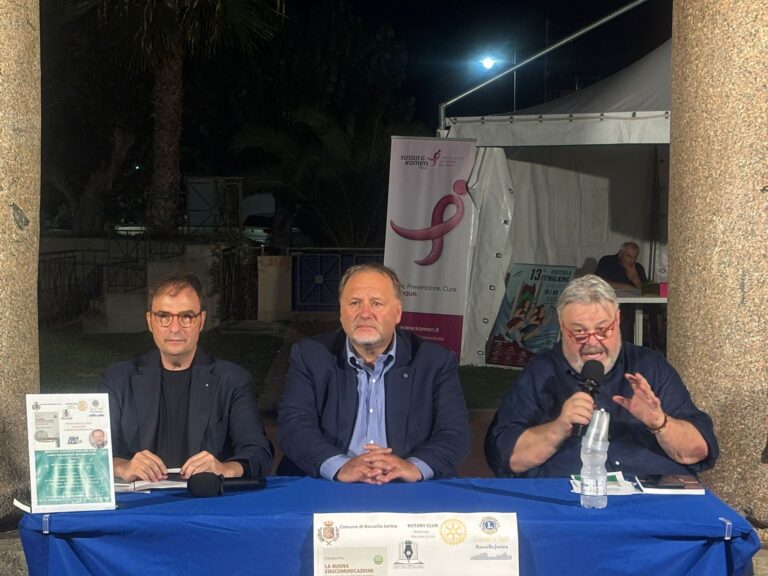 Dibattito sull’educazione digitale: presentato a Roccella Ionica il saggio di Francesco Pira